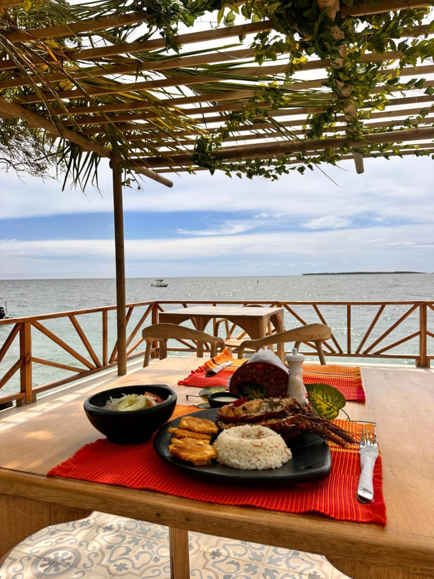 Orika Del Mar Hotel Isla Grande  Εξωτερικό φωτογραφία